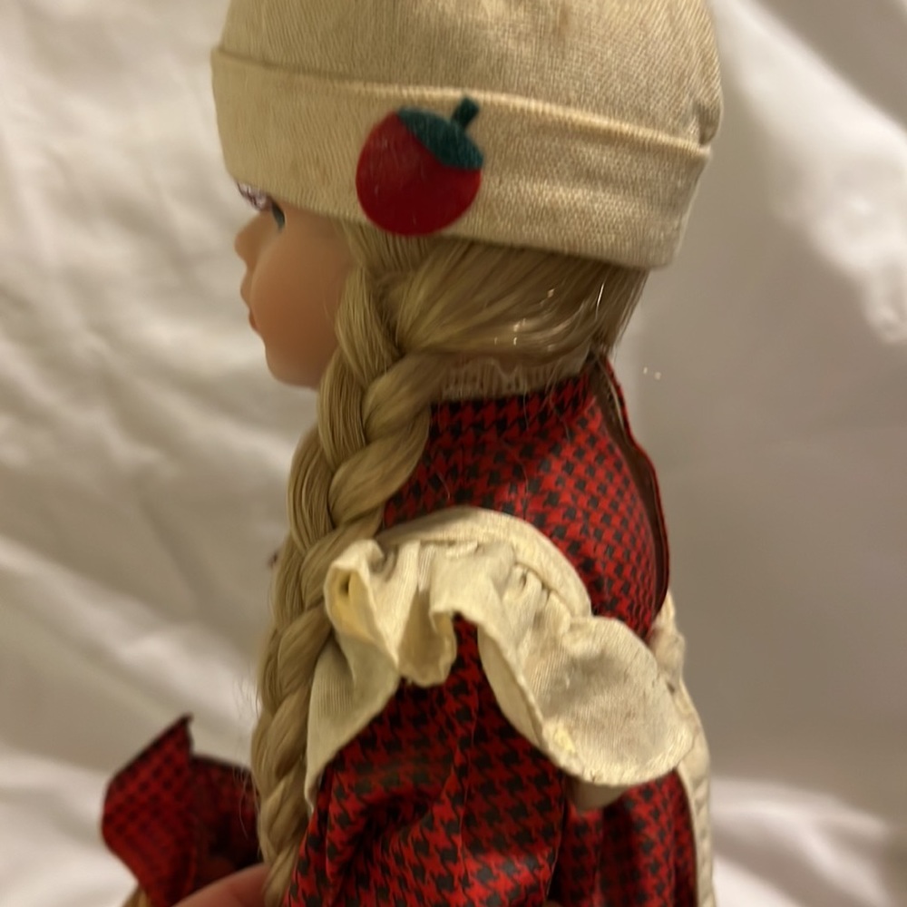 Vintage Apple Lady Doll - Picture 4 of 6
